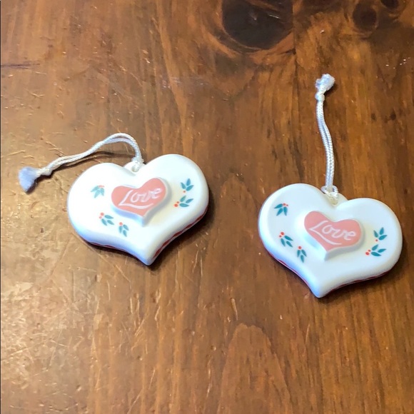 Hallmark Other - 👙Hallmark 1985 Holiday Heart Christmas Ornament